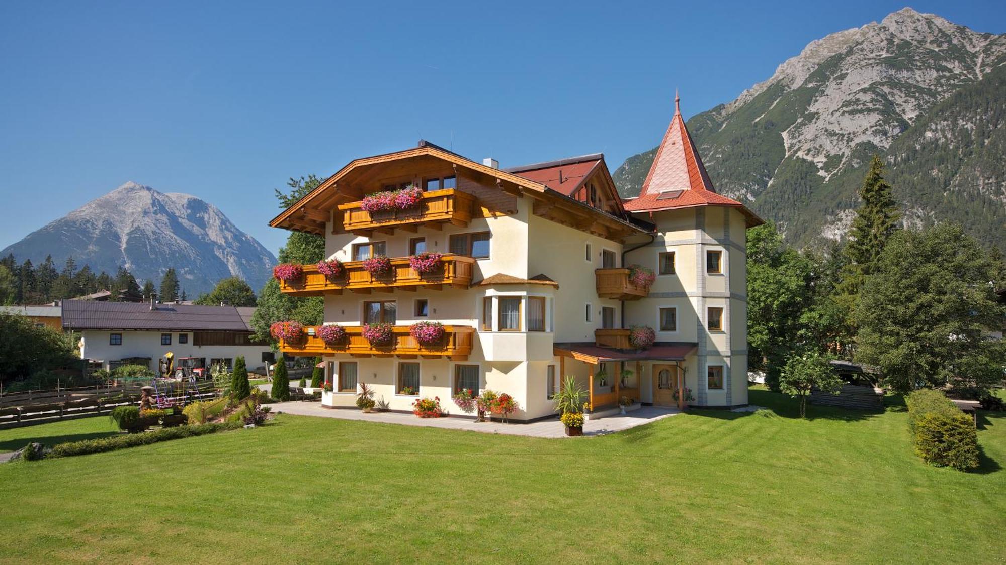 Hotel-Garni Weidacherhof Leutasch Exterior photo