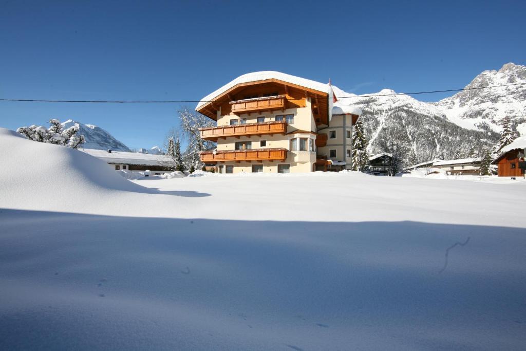 Hotel-Garni Weidacherhof Leutasch Exterior photo